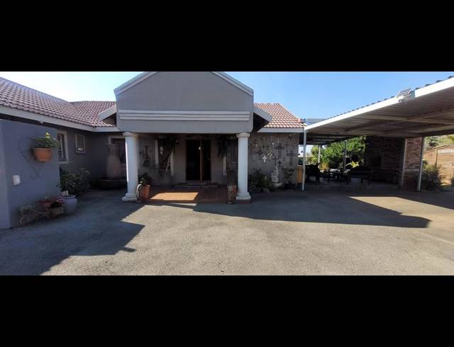3 BEDROOM HOUSE FOR SALE IN MAYBERRY PARK